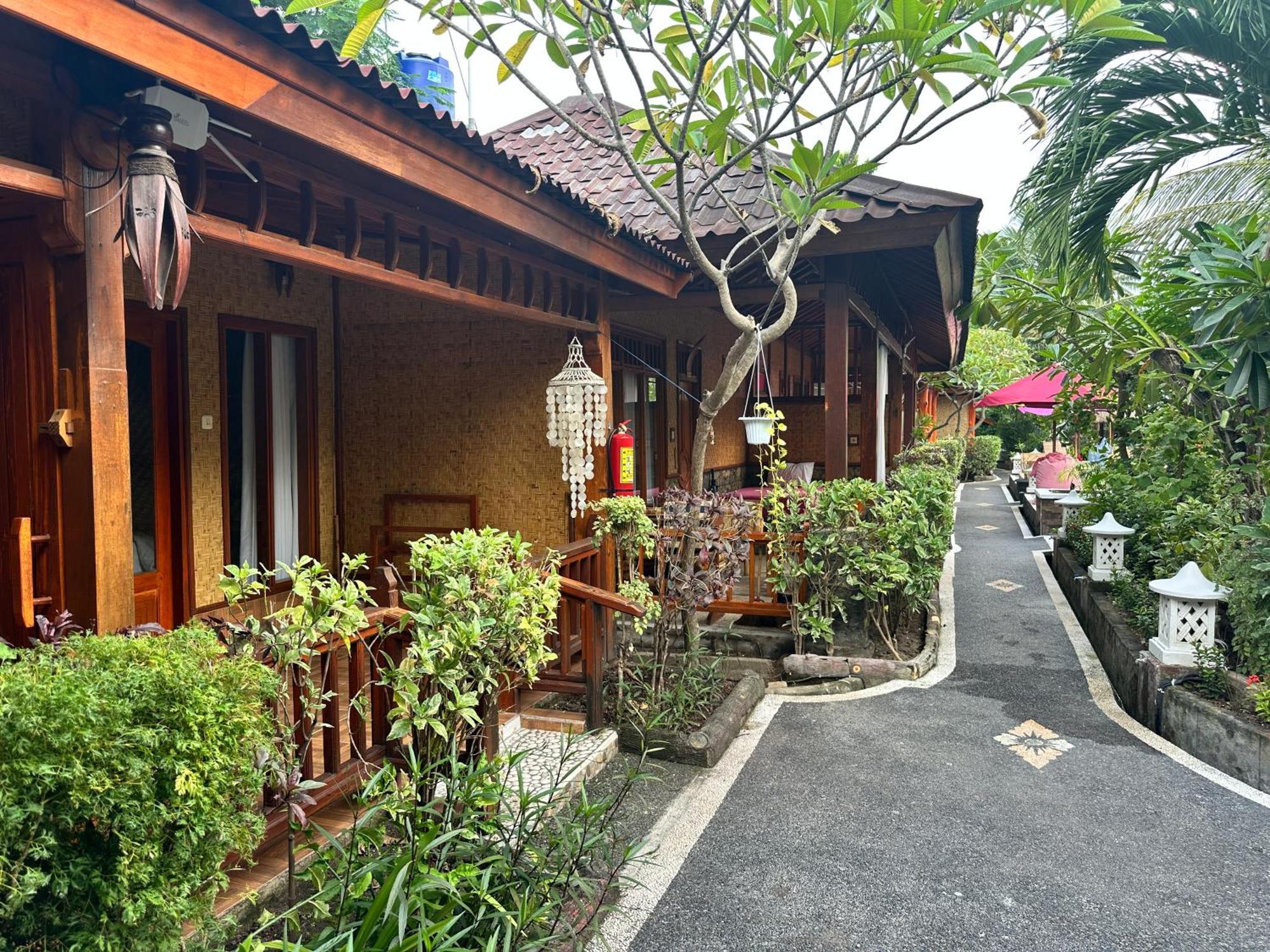 Sunny Rose Bungalows Gili Air - Adults Only Εξωτερικό φωτογραφία